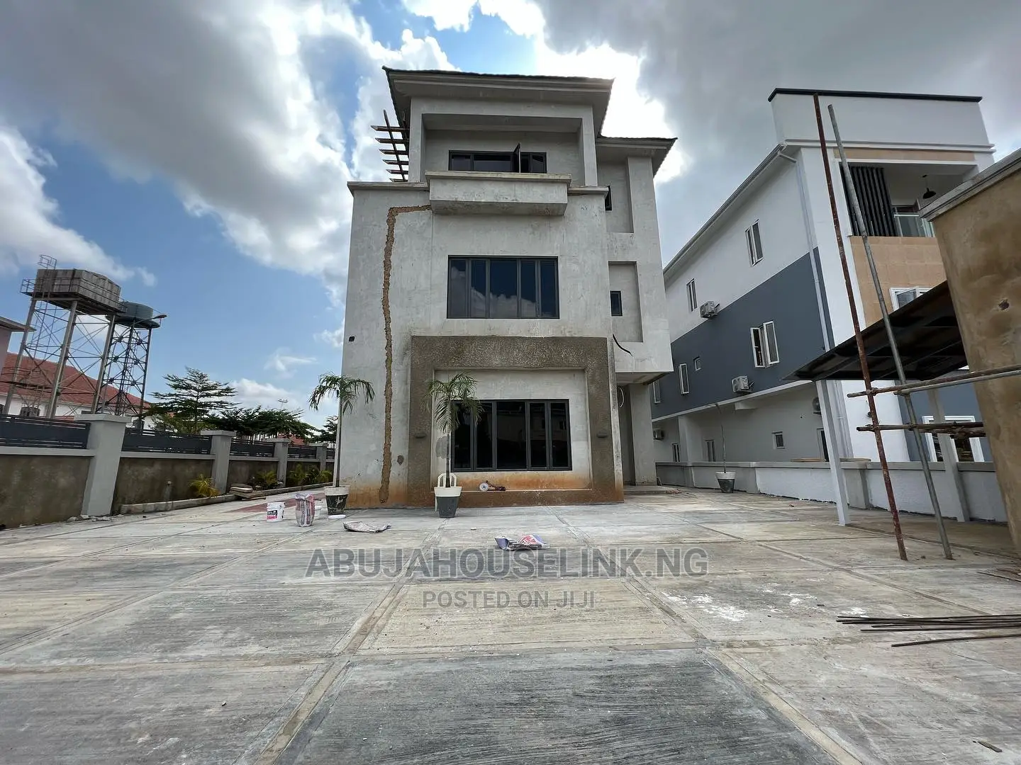 5bdrm Duplex in Guzape Abuja for sale