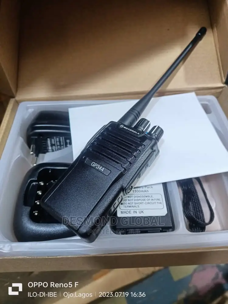 Motorola Gp344 VHF Walkie Talkie