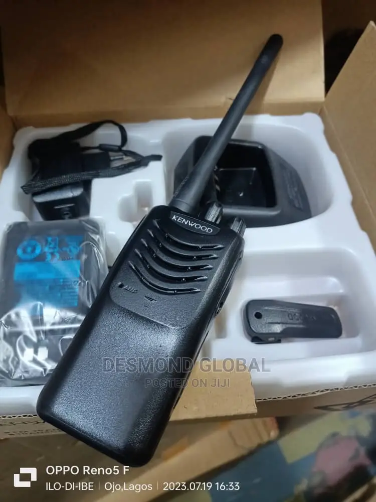 Kenwood Tk2000 Walkie Talkie