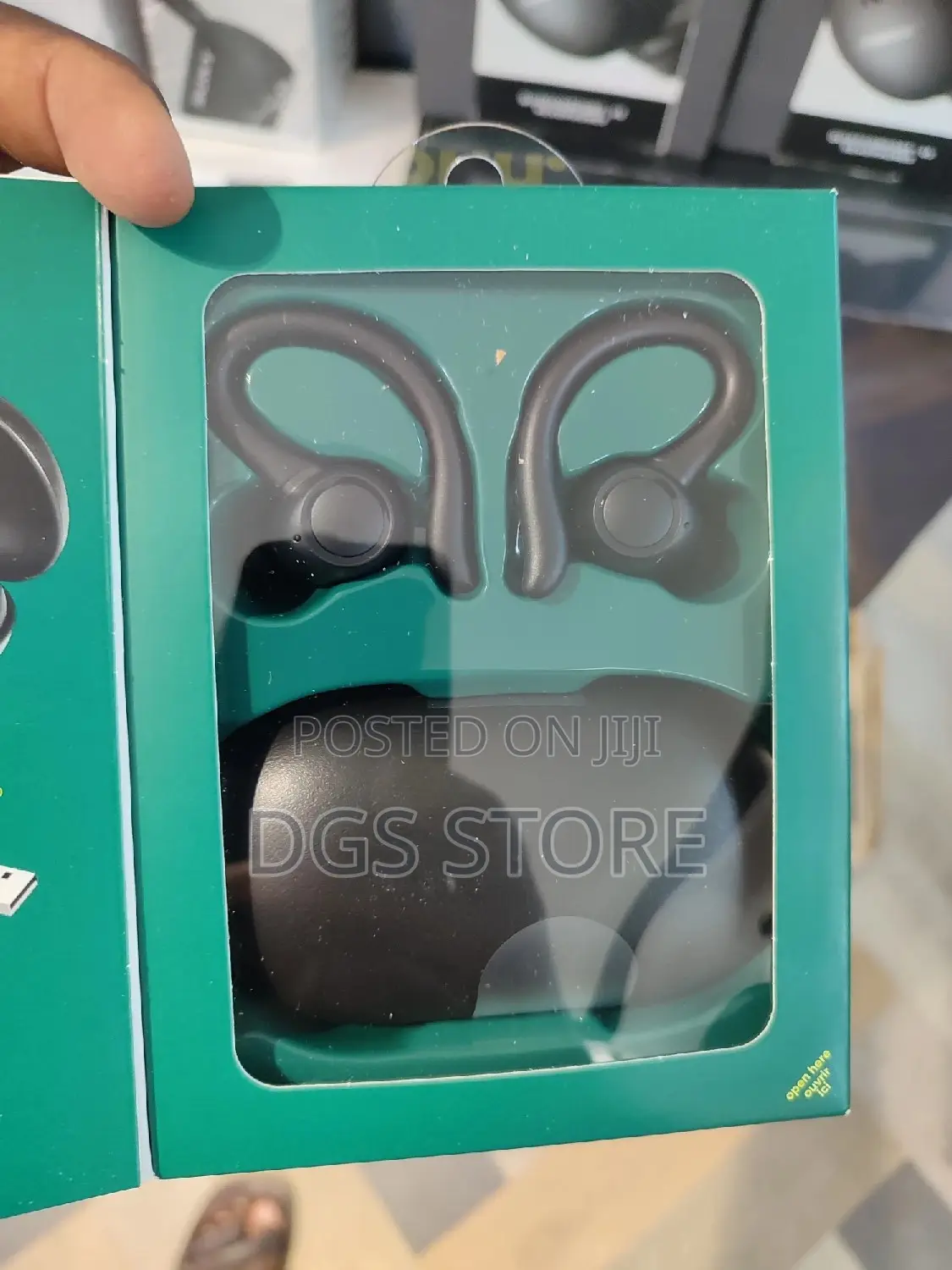 Onn Wireless Earphones With Wireless Charging Case