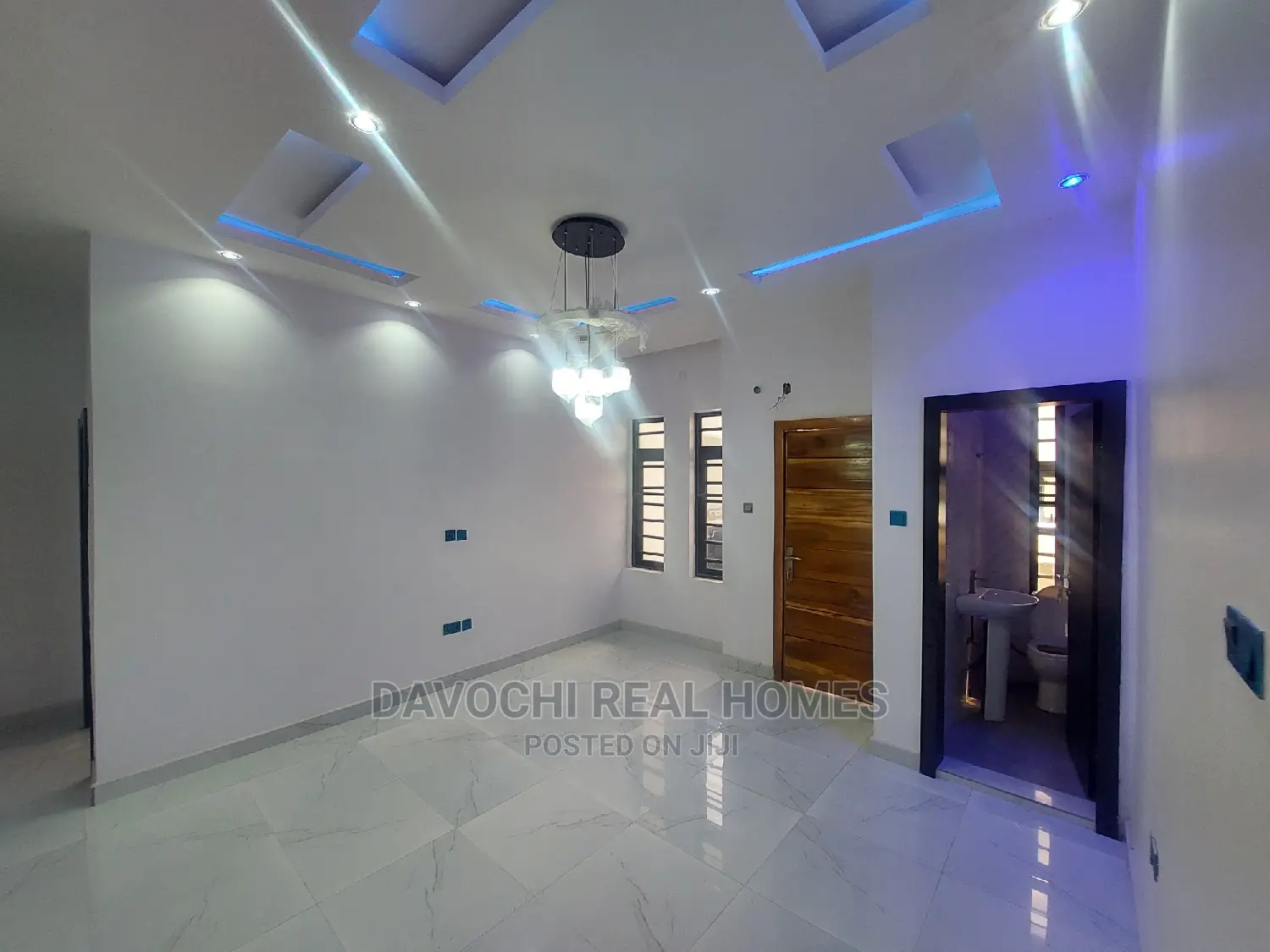 2bdrm Apartment in Abraham Adesanya, Lekki for rent