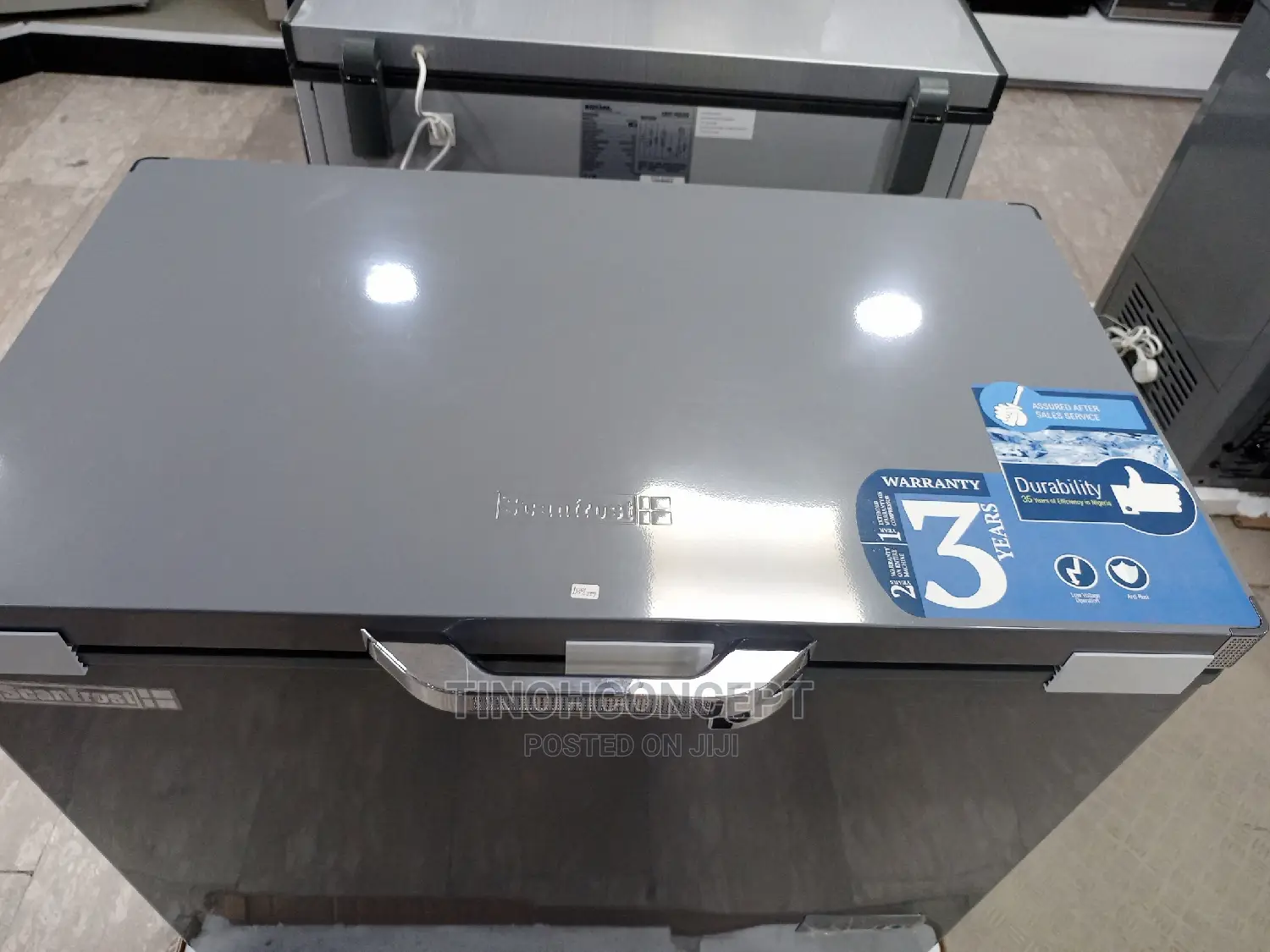 Scanfrost Chest Freezer 3ft 300l