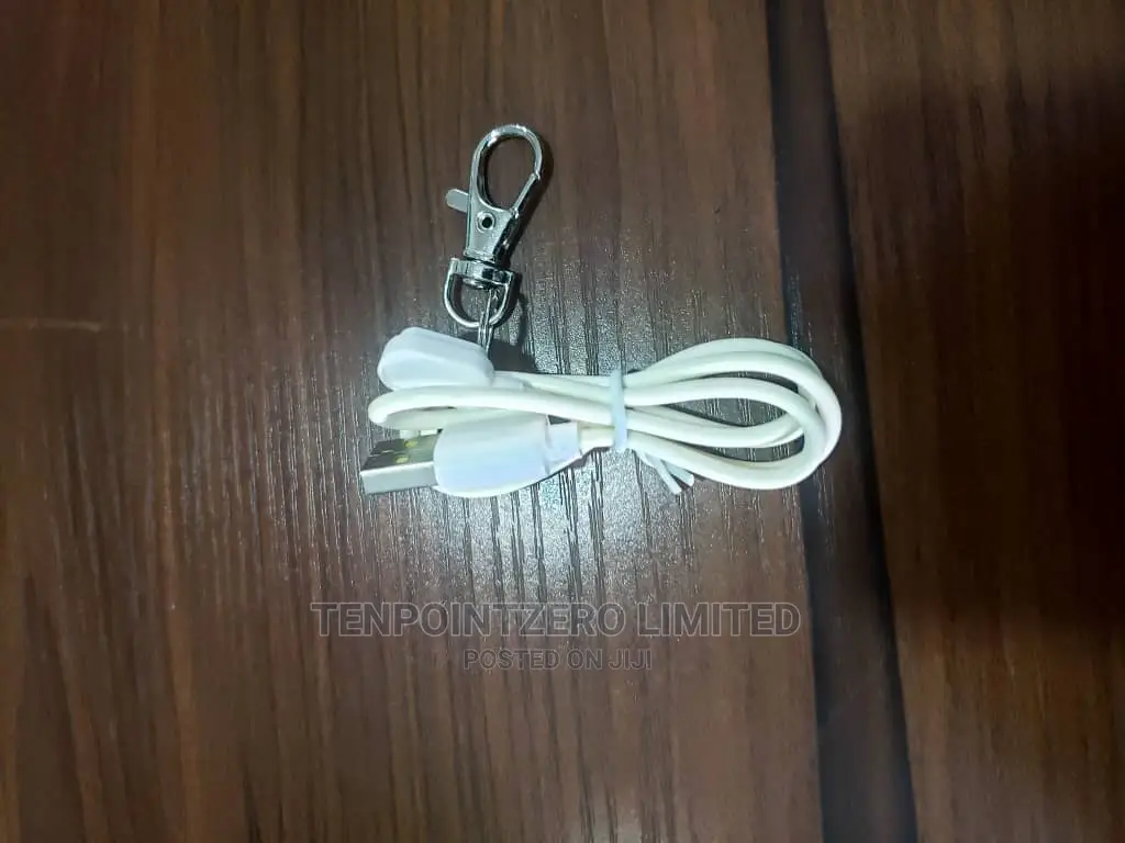 Personal Waterproof GPS Tracking Gadget and Locator