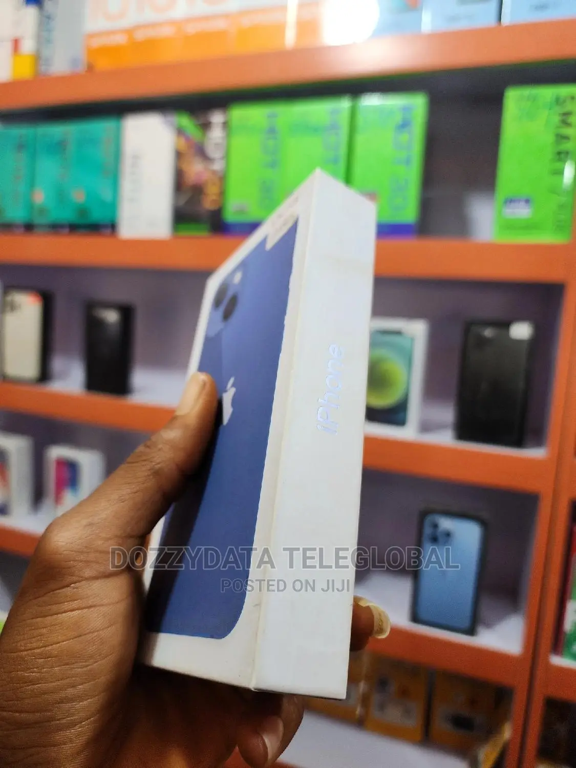 New Apple iPhone 13 128 GB Blue