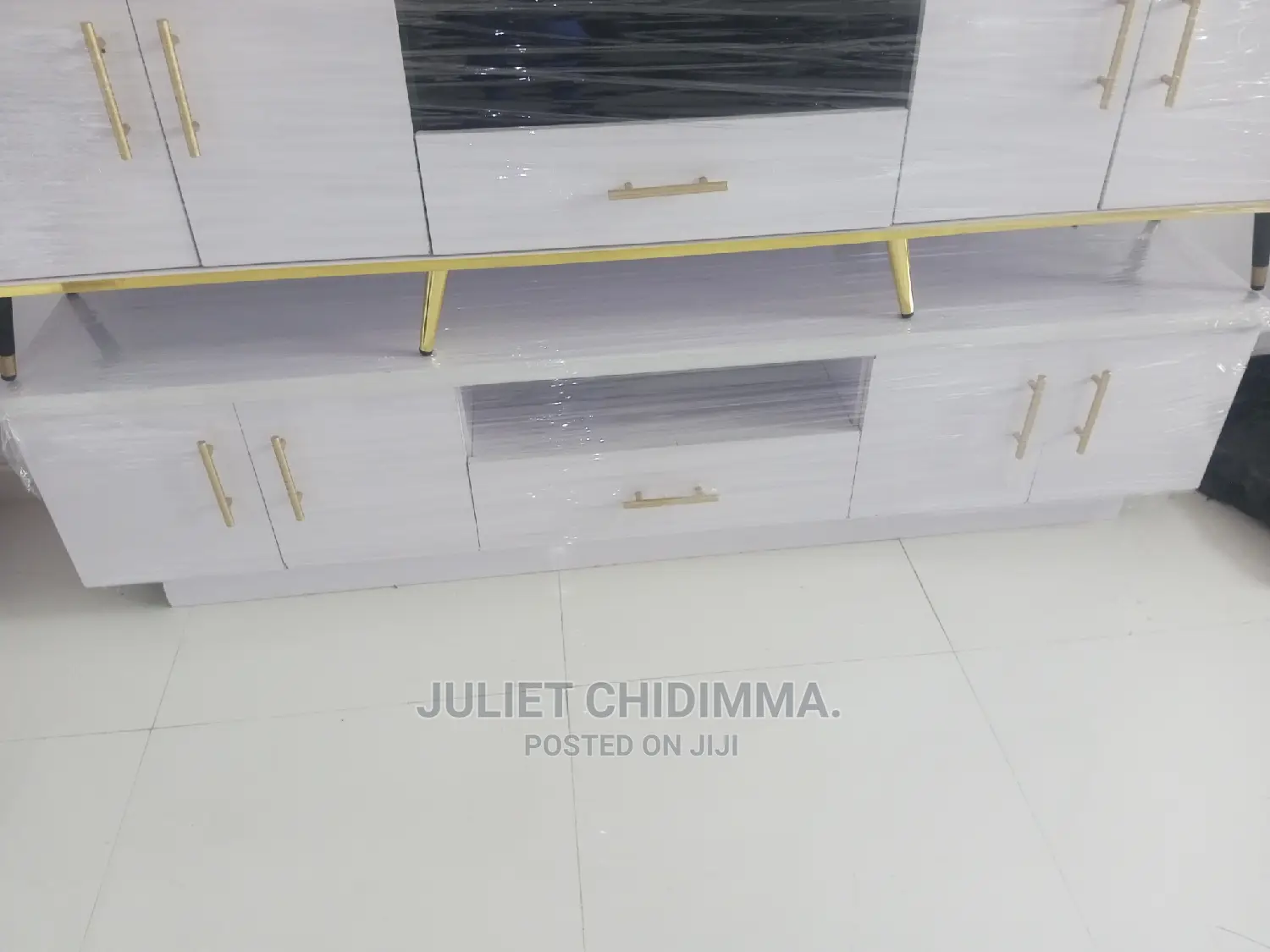 A Quality 6ft Tv Stand