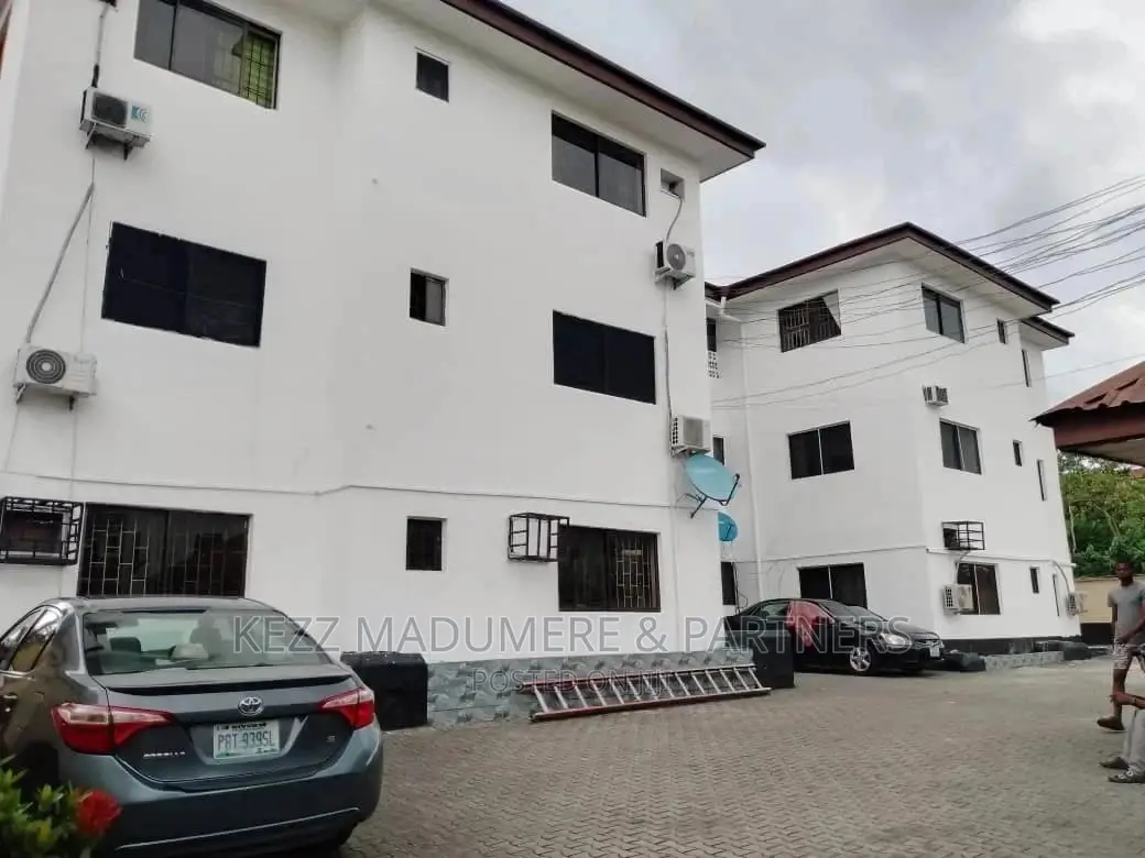 3bdrm Block of Flats in New Gra Housing, Port-Harcourt for sale