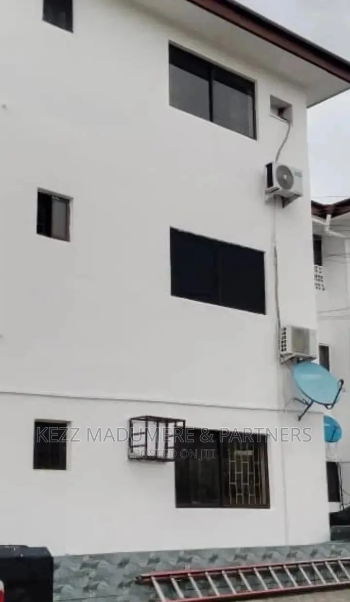 3bdrm Block of Flats in New Gra Housing, Port-Harcourt for sale