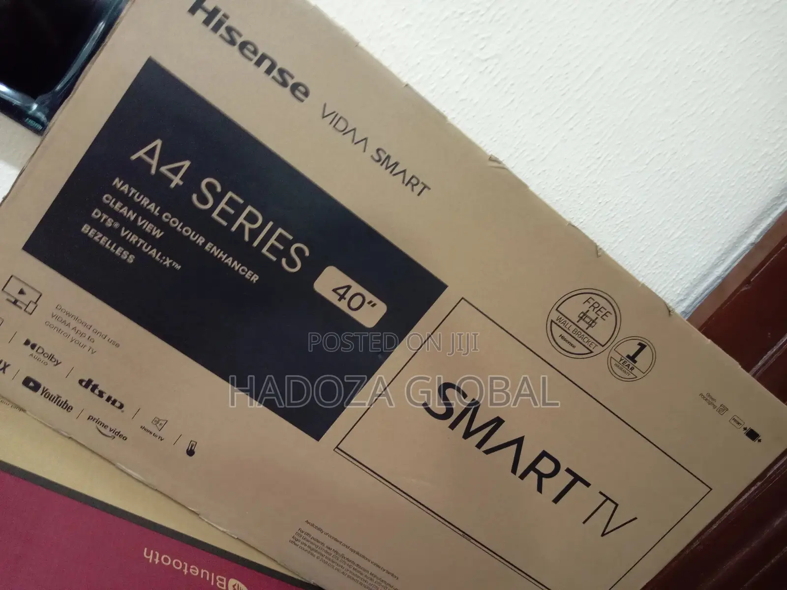 Hisense 40" Smart Vidaa Powered TV + Free Wall Bracket