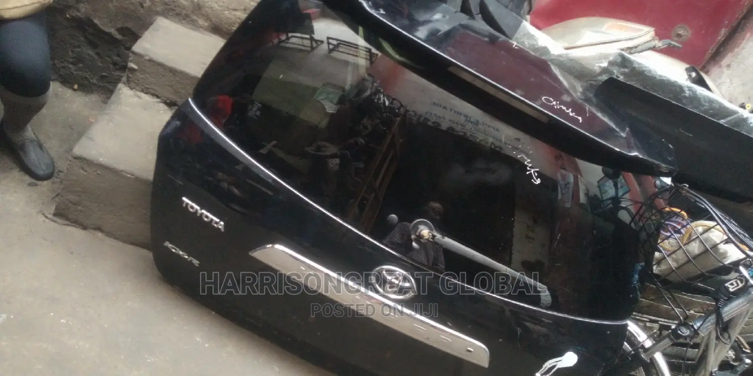 Complete Booth for Toyota Highlander 2012 Model