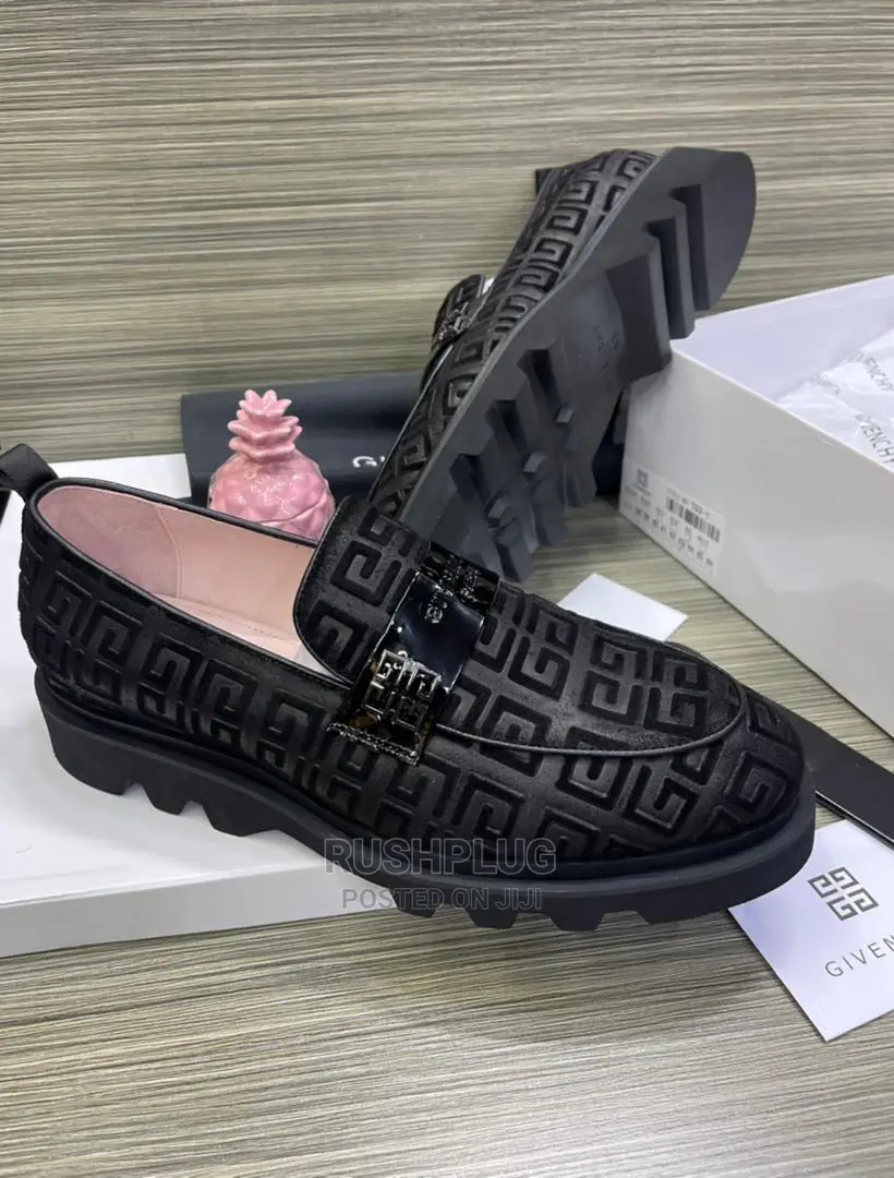 Classic Givenchy Quality Shoe