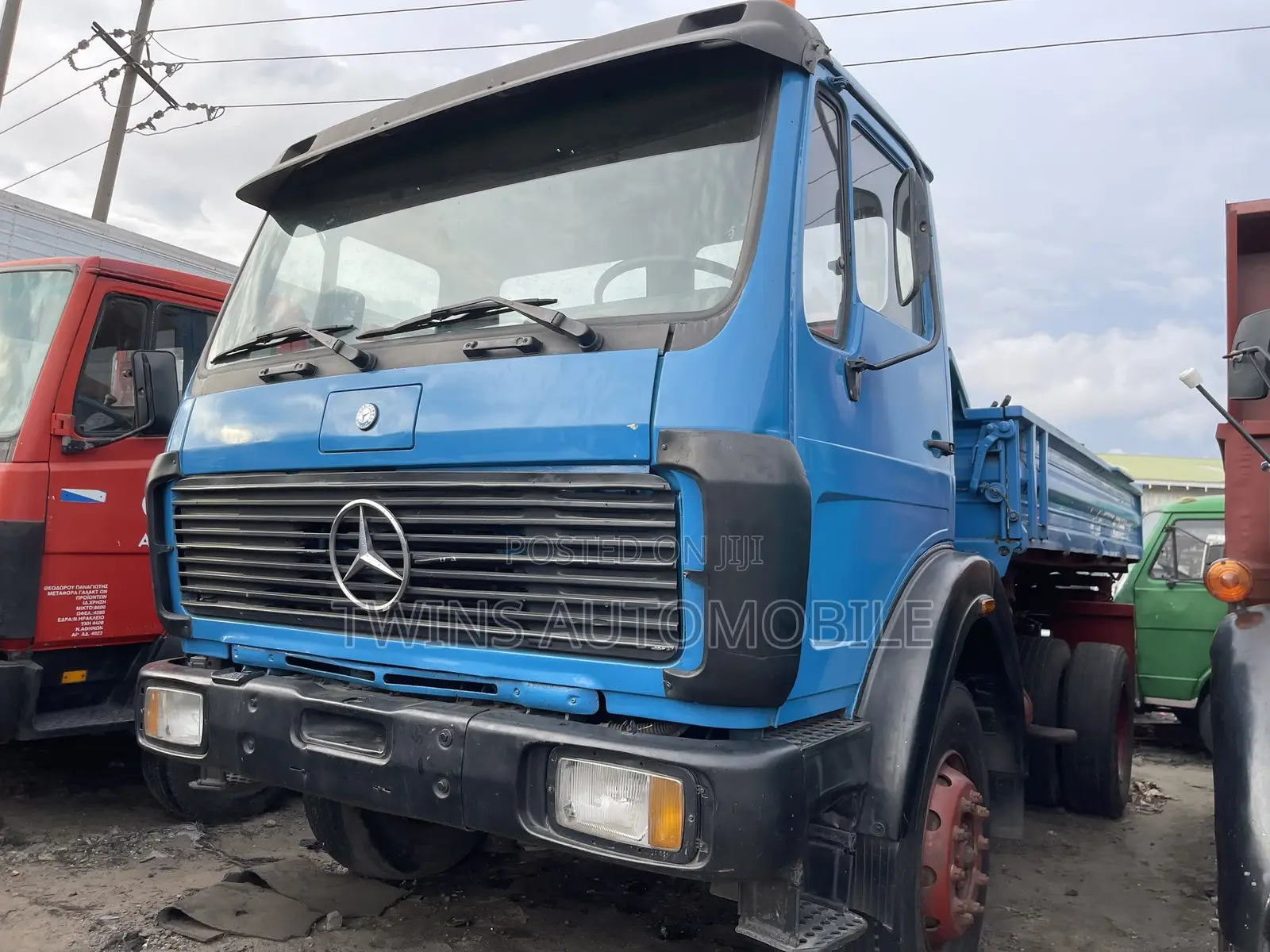Mercedes-Benz Tipper Auxiliary