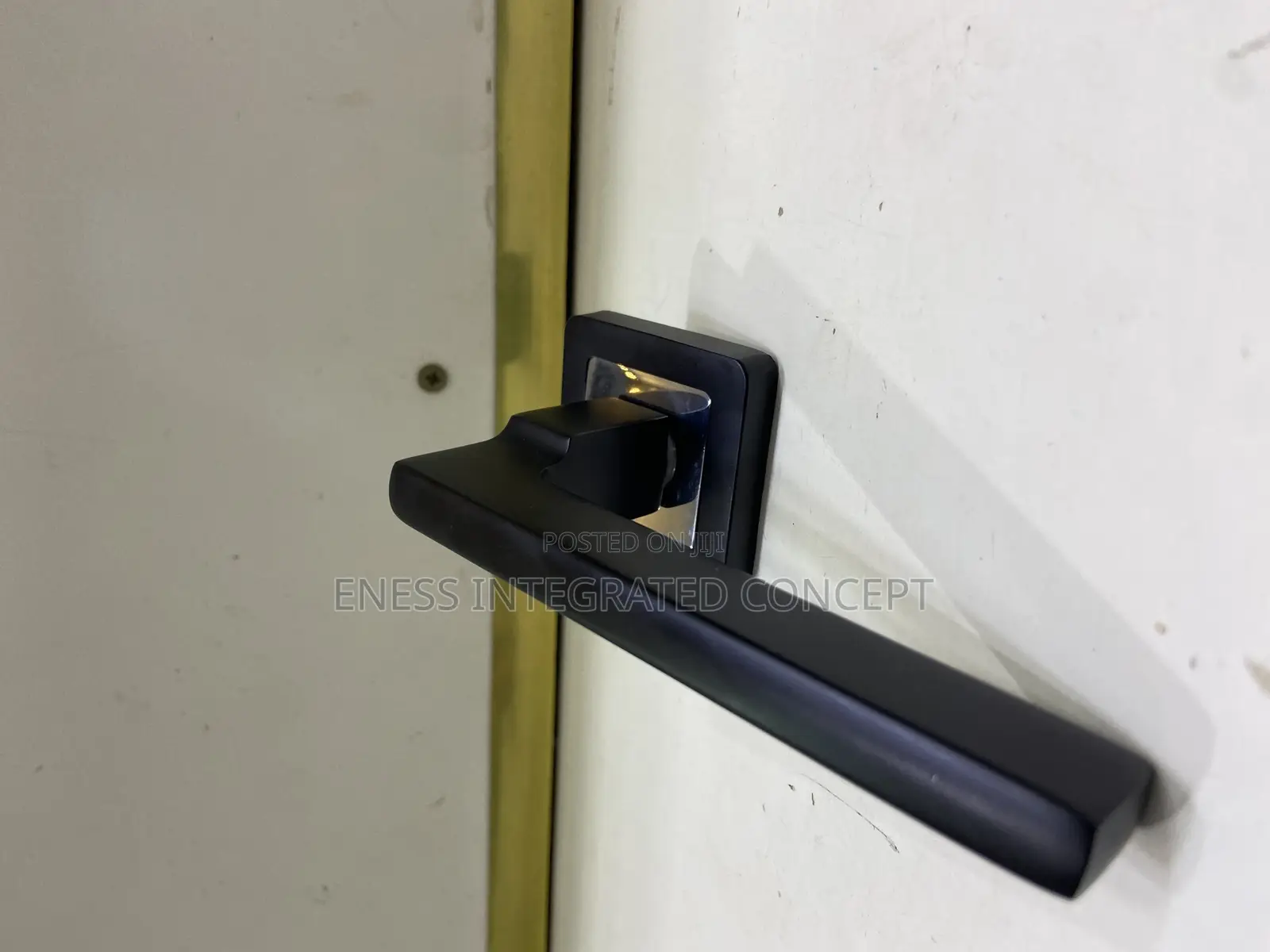 Quality Black Lock Set With Engine