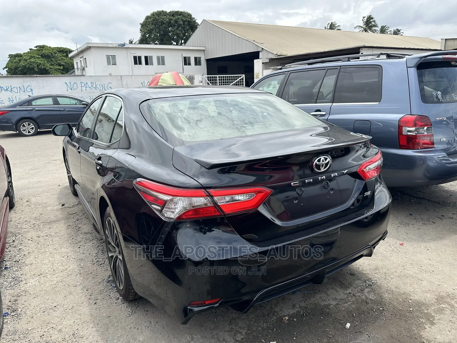 Toyota Camry SE (2.5L 4cyl 8A) 2019 Black