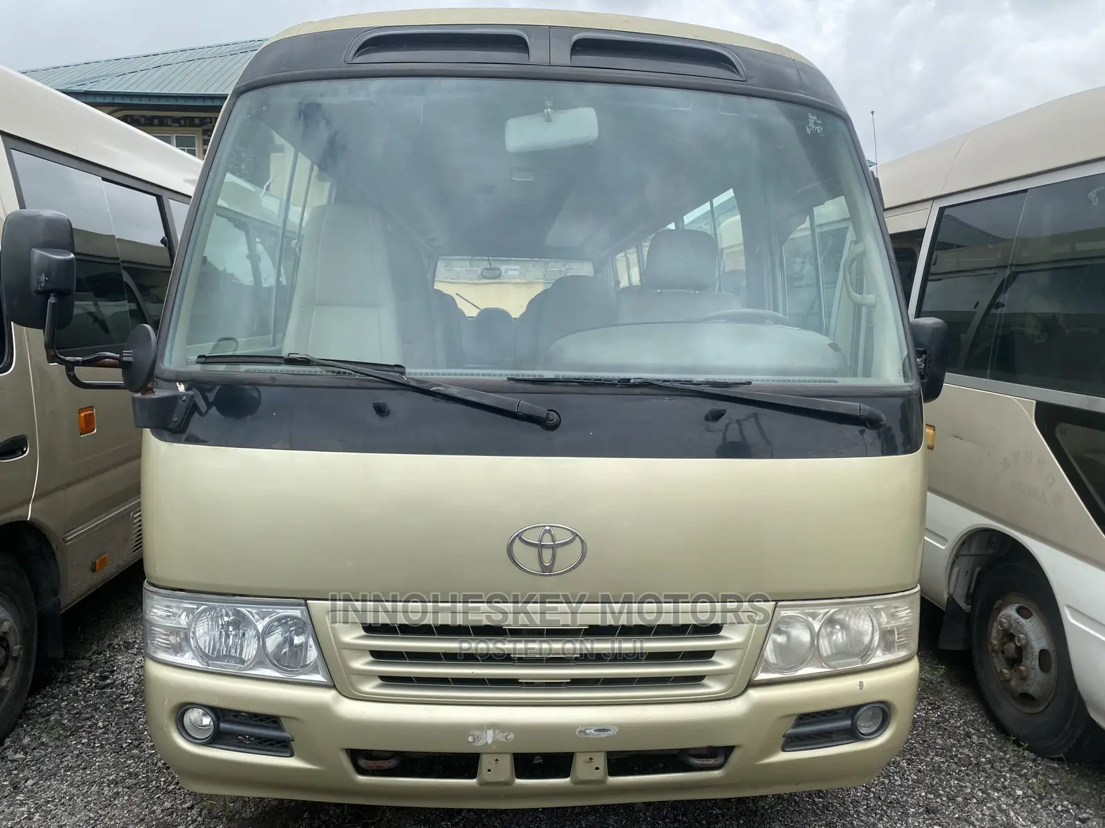 Toyota Coaster 2013 Green