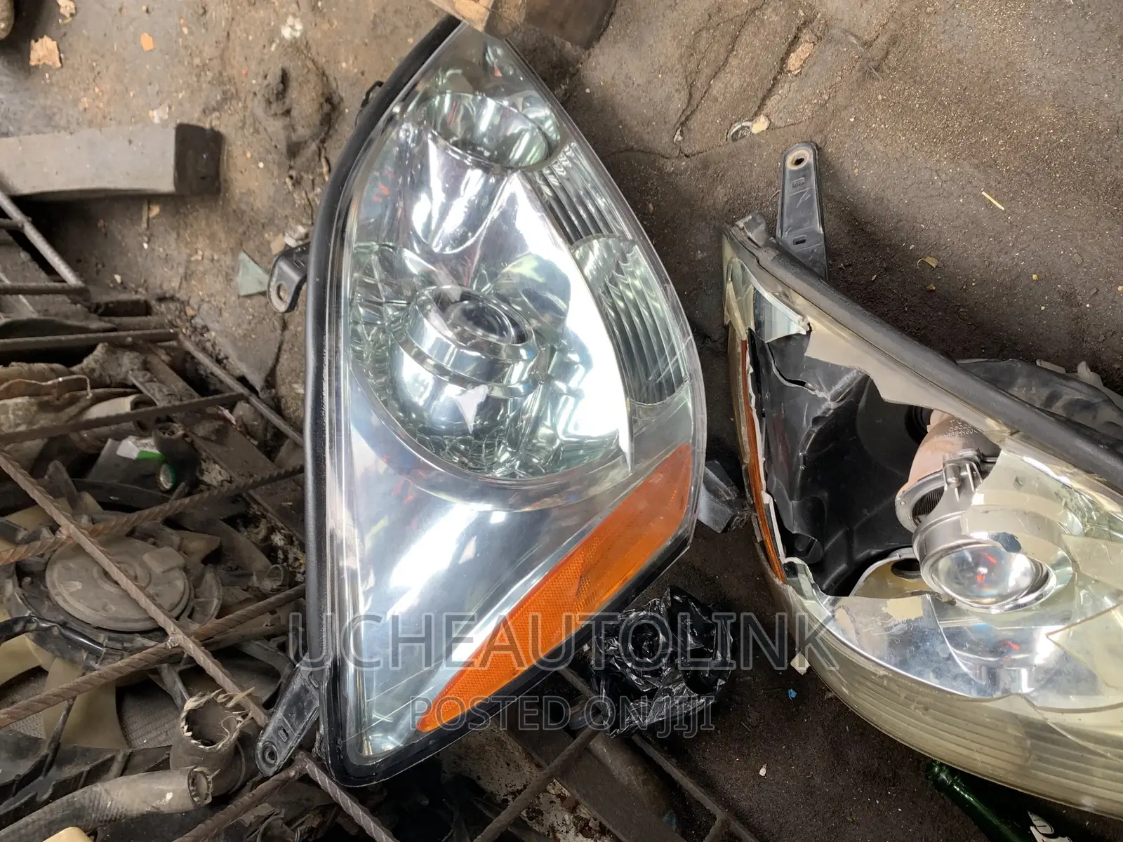 GX470 Headlight Available as Seen
