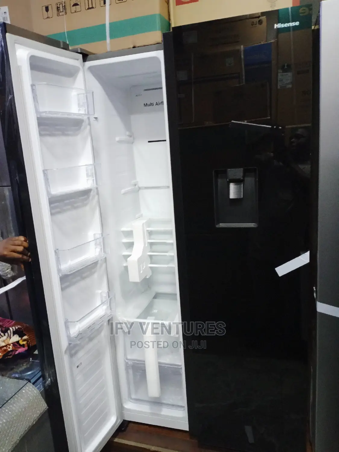 Hisense Side by Side Refrigerator With Dispenser and Mirror