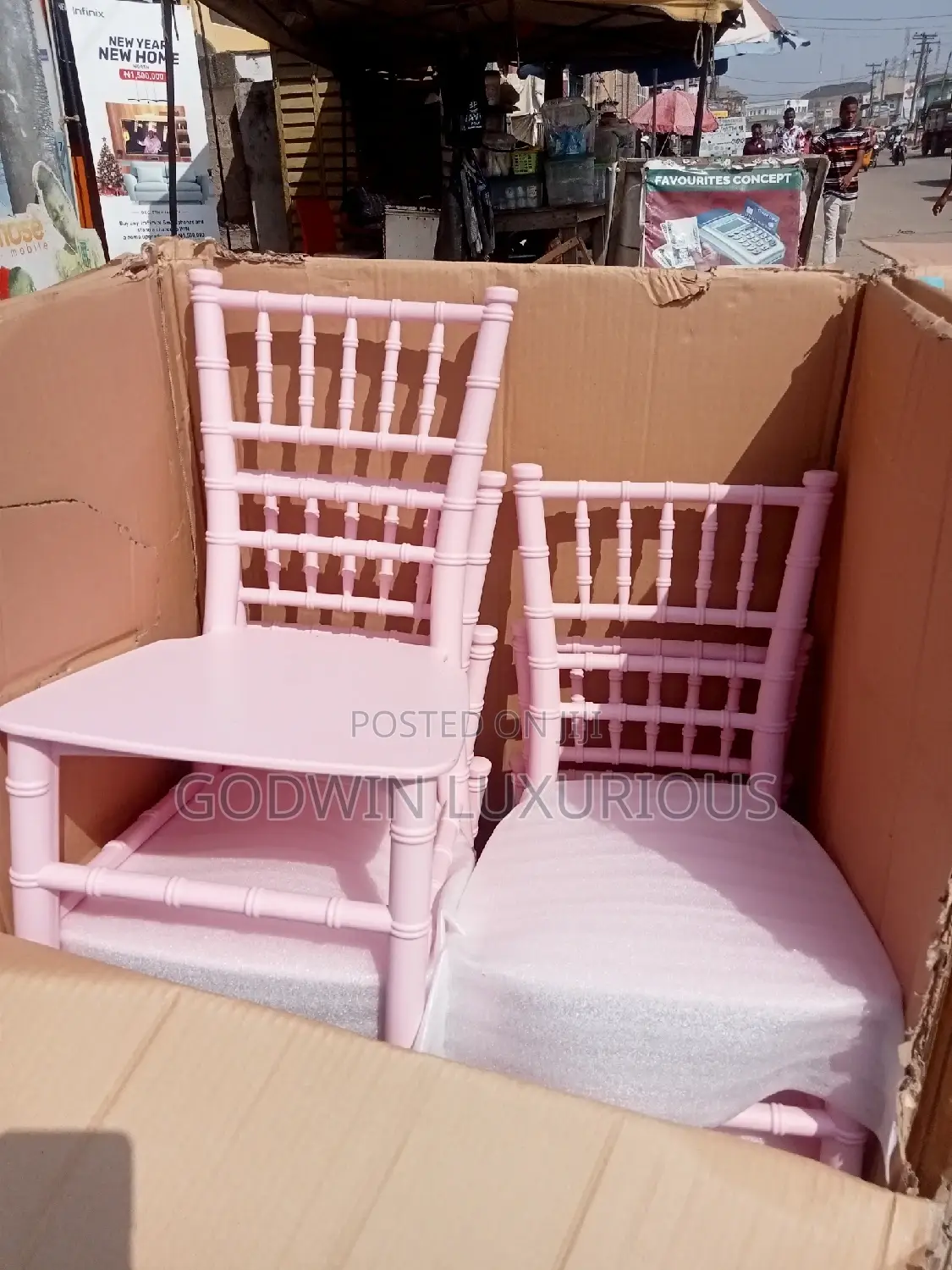 Pink Chiavari Chairs