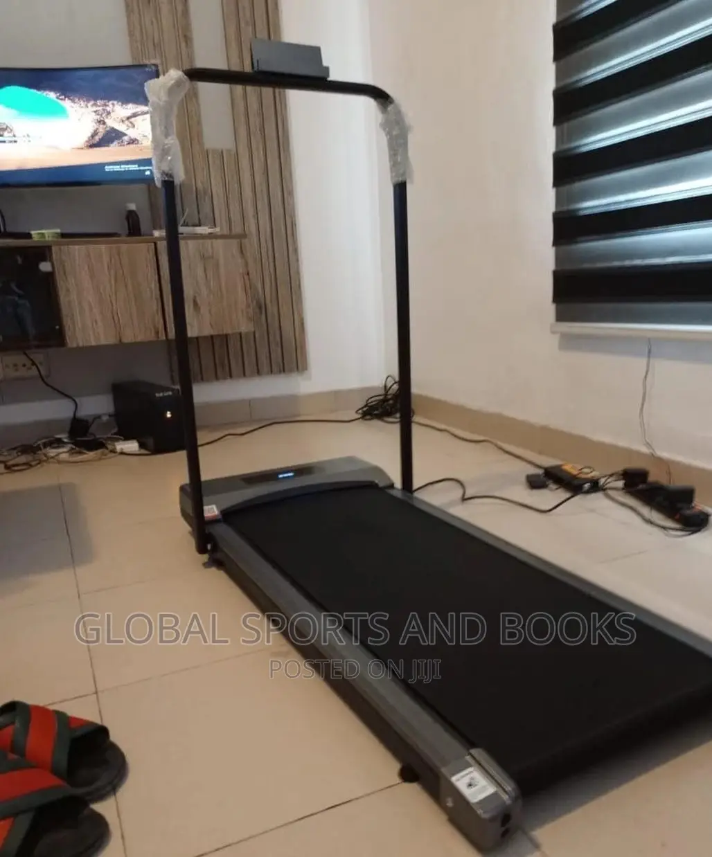 Platform Treadmill With Hanger