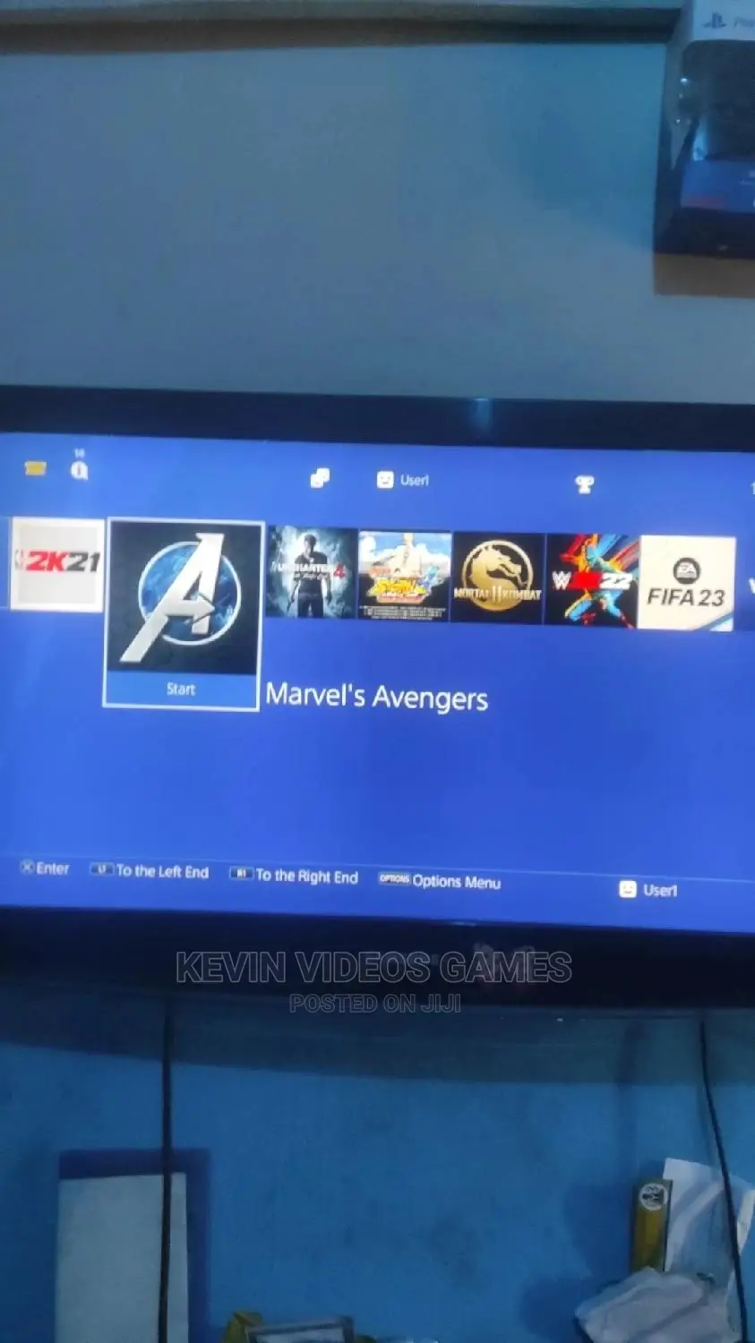 Hacked Ps4+Two Pads+10 Games