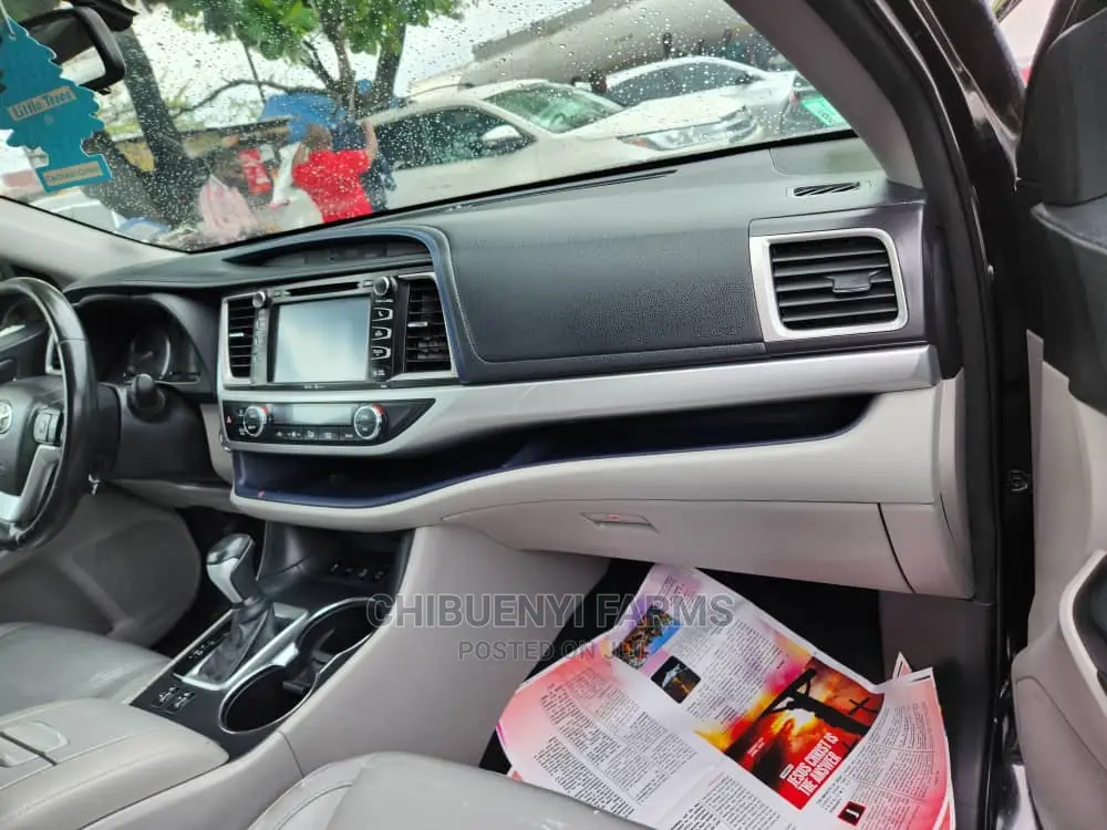 Toyota Highlander 2015 Black
