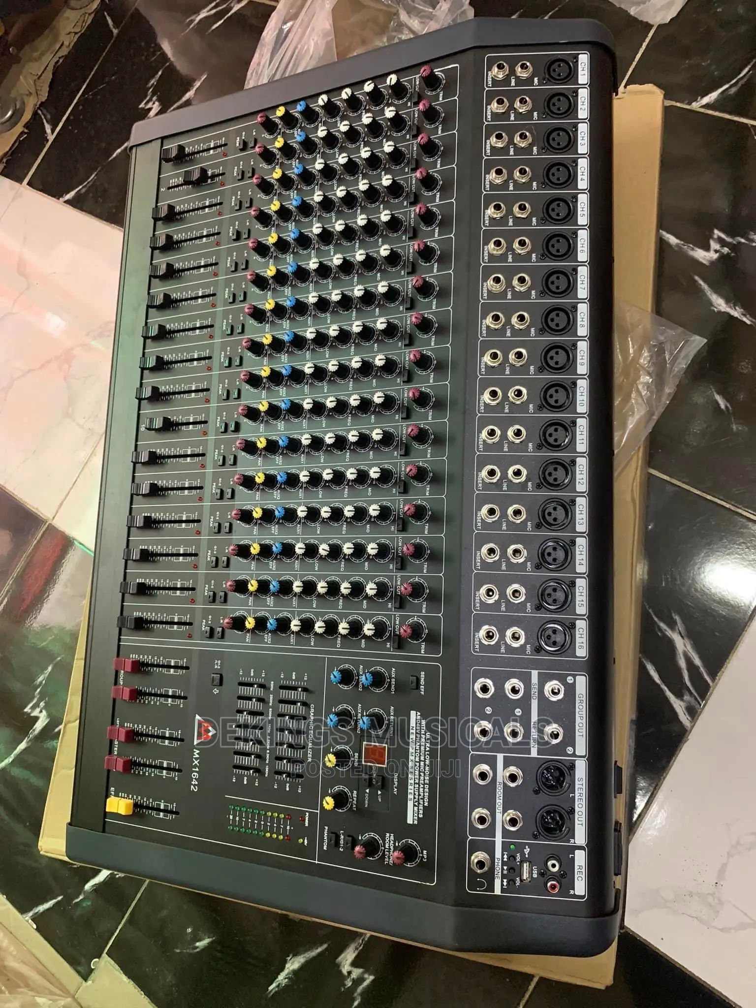 Yamaha 16 Channels Powered Mixer Amplifier Bt/Usb