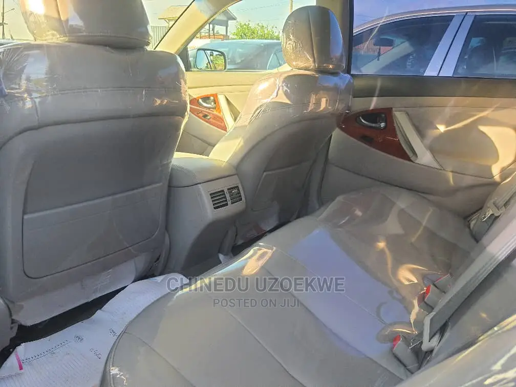 Toyota Camry 2009 Silver