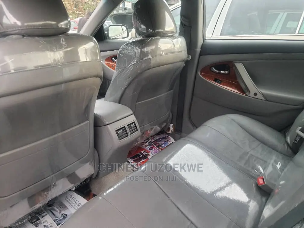 Toyota Camry 2010 Gray