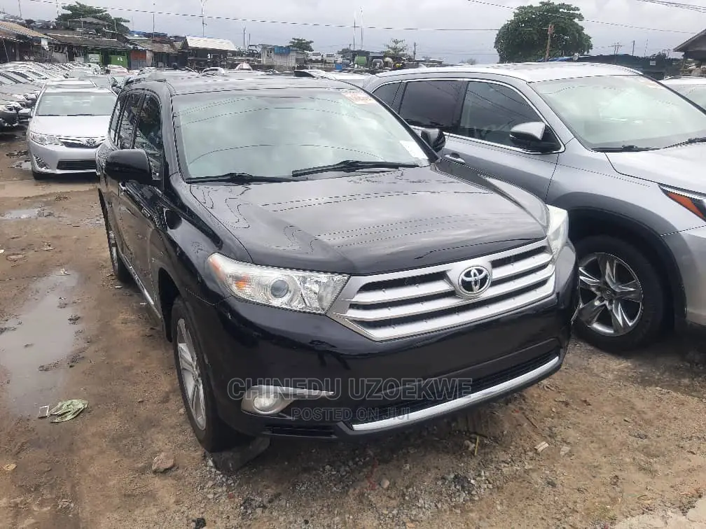 Toyota Highlander Limited 3.5l 4WD 2013 Black