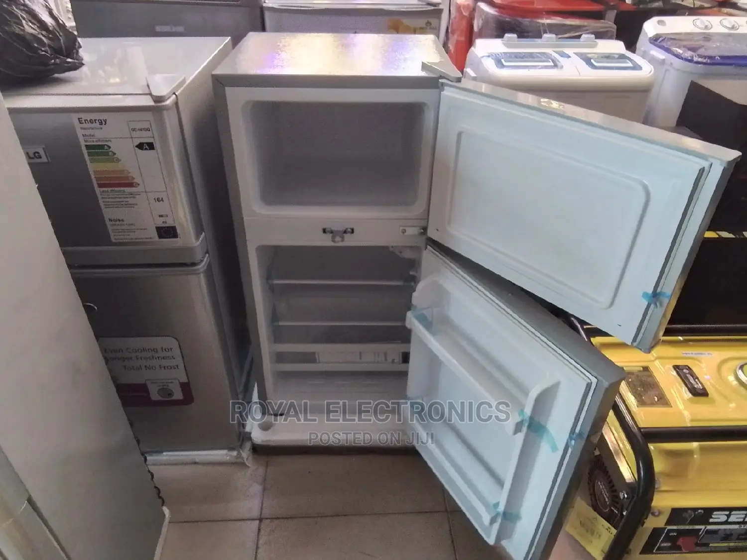 Brand New Skyrun Fridge And Freezer Model 85hcwith Warranty
