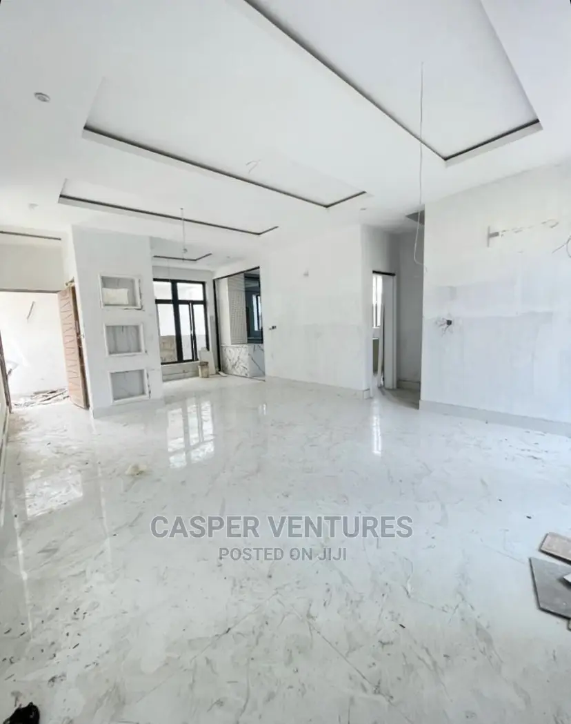 4bdrm Duplex in Lekki for sale