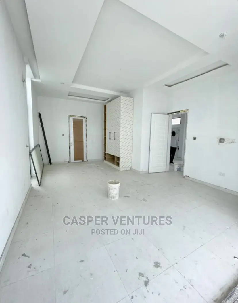 4bdrm Duplex in Lekki for sale