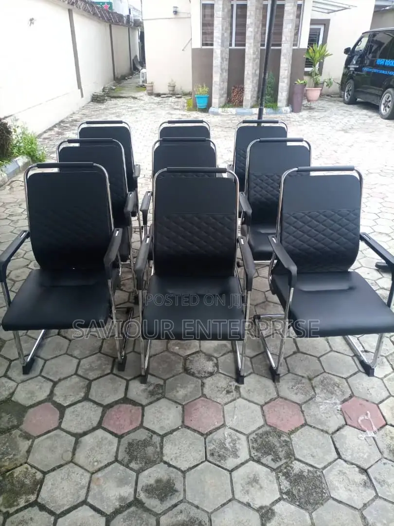 Quality Executive Leather Visitors Office Chair.