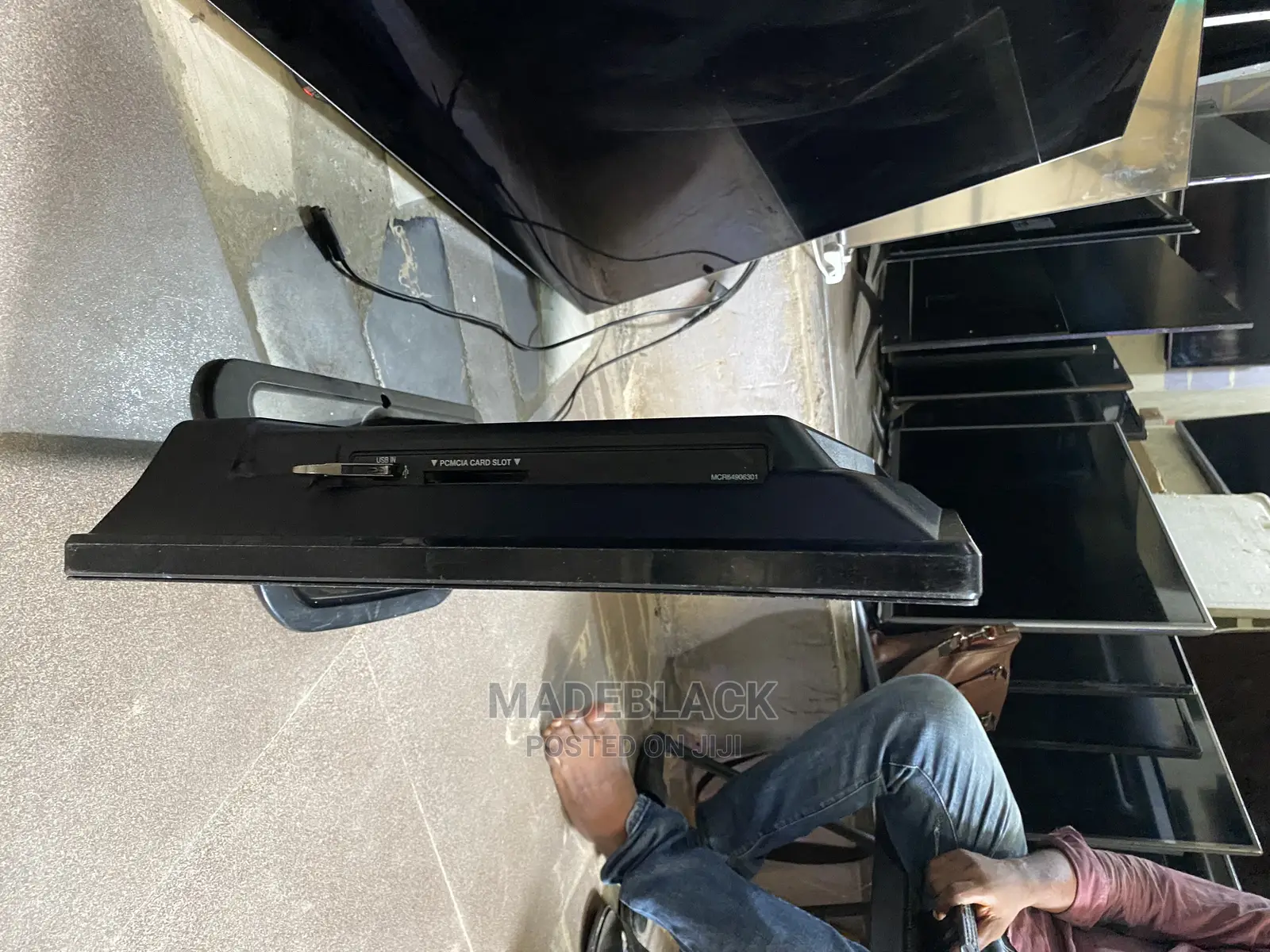 32 Inches LED LG Tv