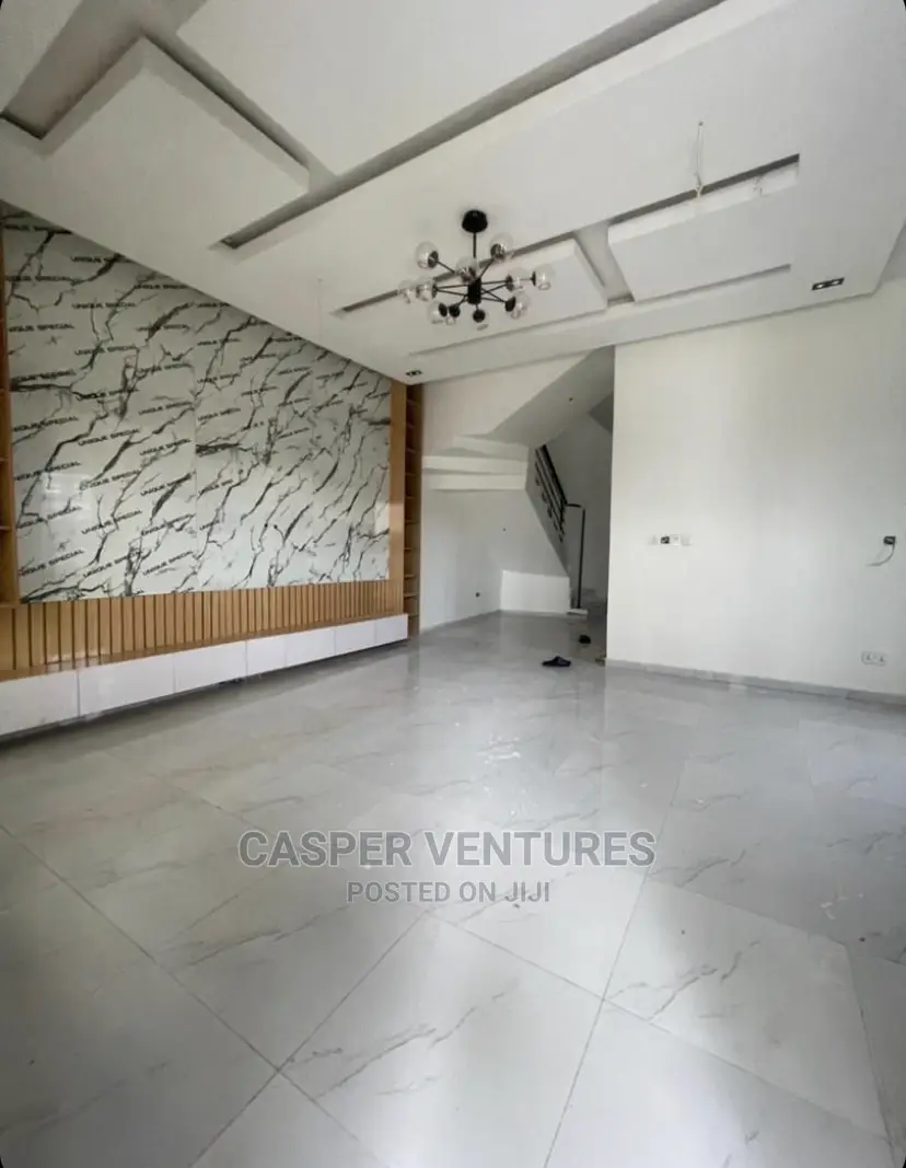 4bdrm Duplex in Ikate for sale