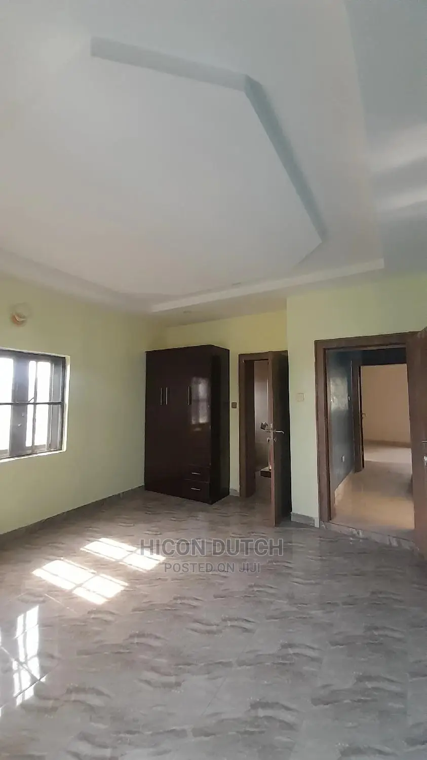 2bdrm Block of Flats in Katampe By Living for rent