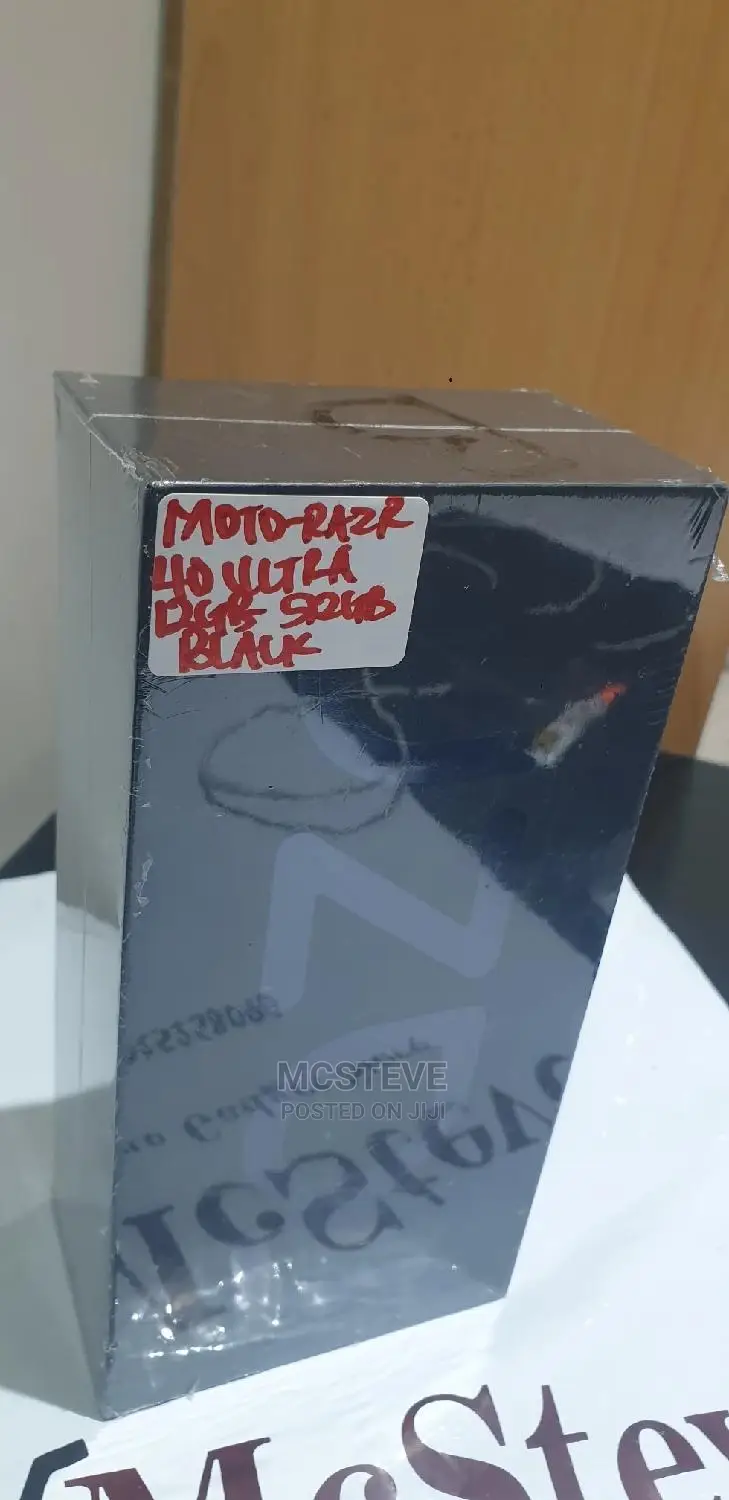New Motorola Razr 2022 256 GB Gray