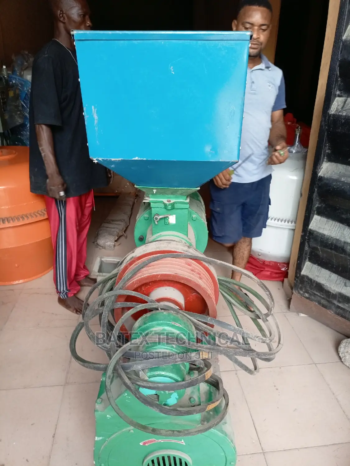 Rice Polisher 1500kg /H 1.5 Tons Power 25hp