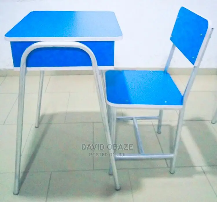 Classroom Desk and Chairs