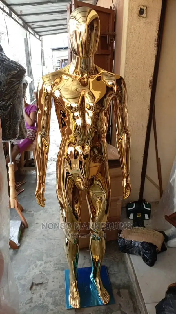 Full Male Gold Chrome Display Fashion Models