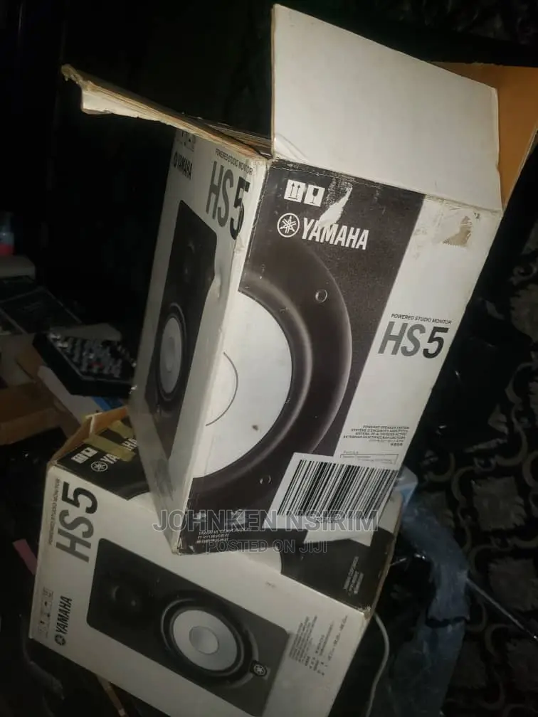 Original Yamaha Hs5 Studio Monitor 1 Week Old Used