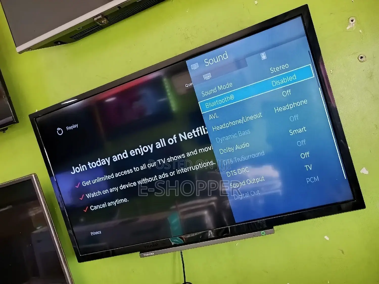 32 Inches Toshiba Smart Tv, Wifi, Clean Uk Used