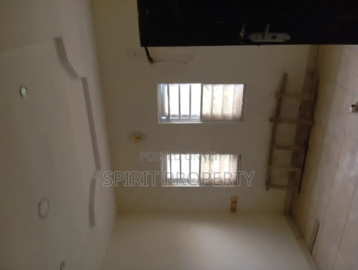 Newlybuilt 4bedroom Duplex With 2no of 2bedroom 140m