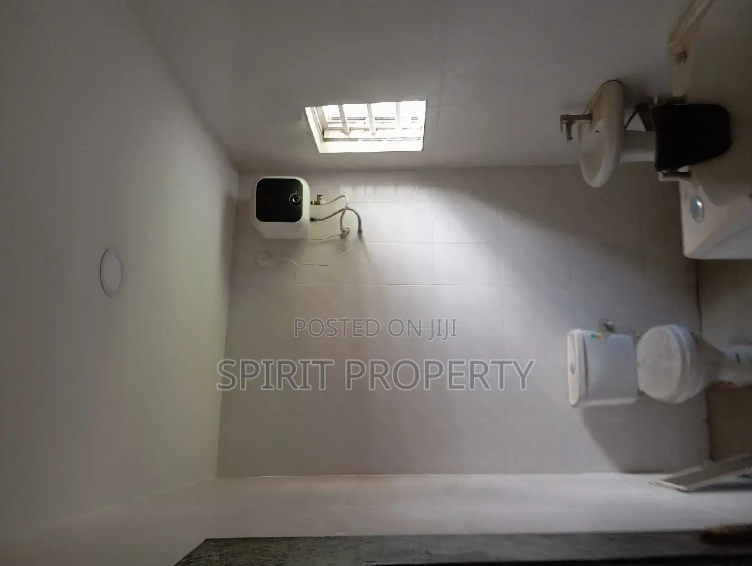 Newlybuilt 4bedroom Duplex With 2no of 2bedroom 140m