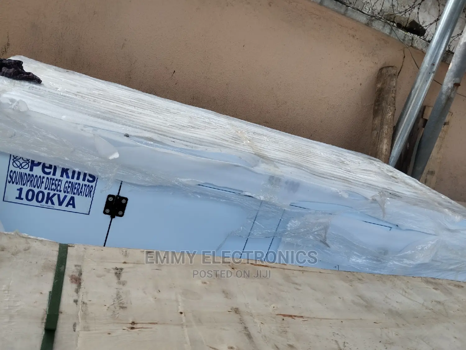 Brand New Perkins Diesel Soundproof Generator100%(100kva)