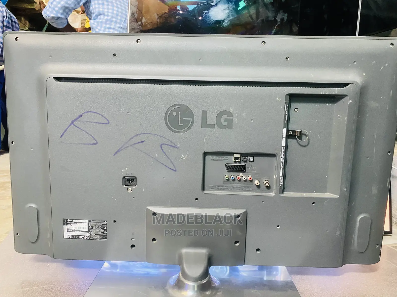 LG 42 Inches Smart Tv
