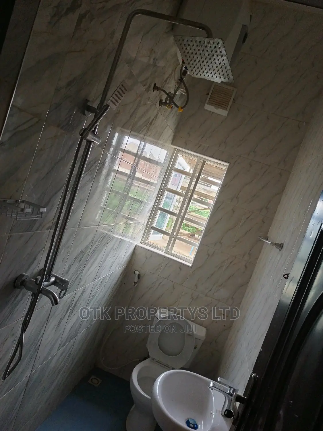 Furnished 3bdrm Block of Flats in Fo1, Kubwa for rent