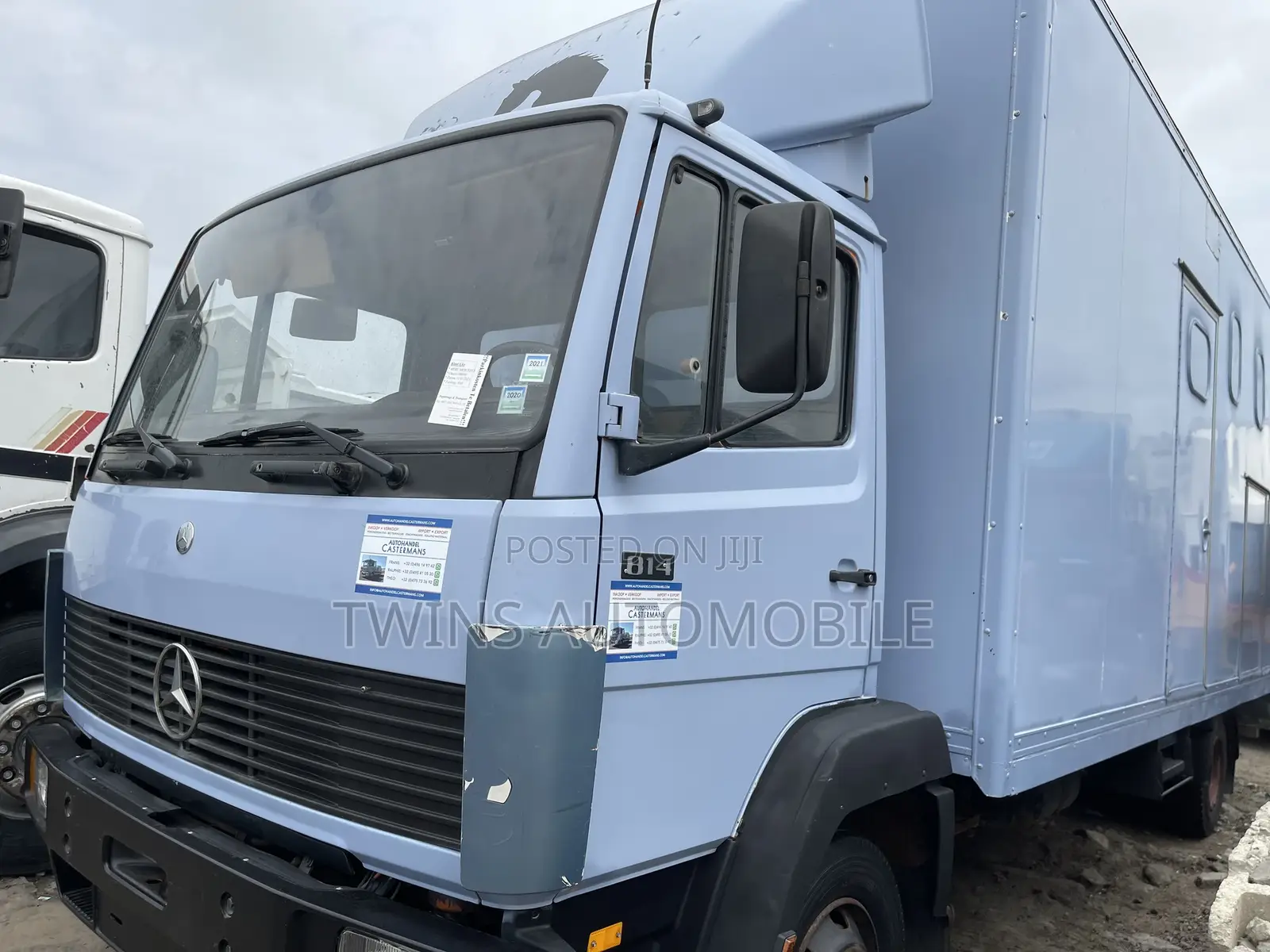 Mercedes-Benz 814 Container Body Blue