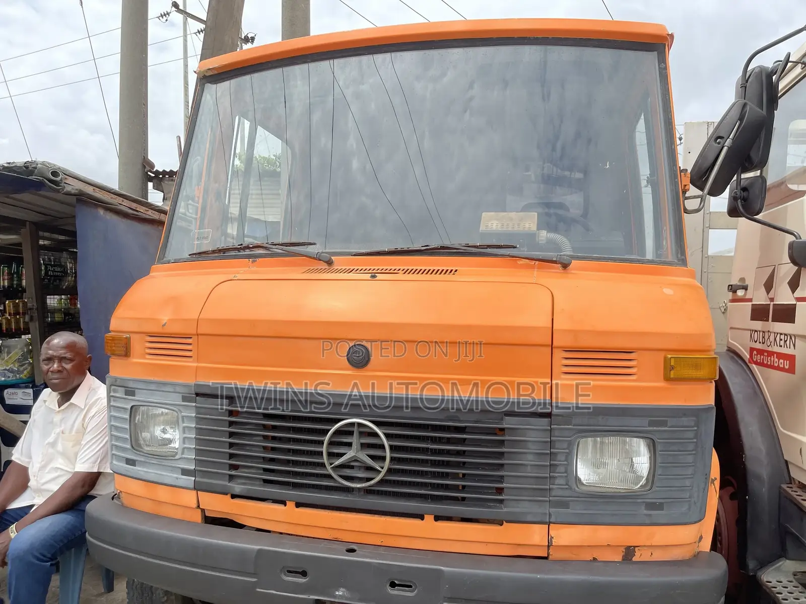 Mercedes-Benz 608 Bus