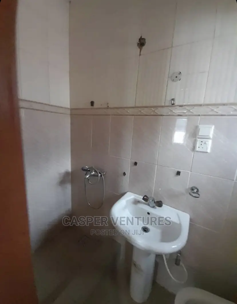 1bdrm Shared Apartment in Chevy View, Chevron for rent