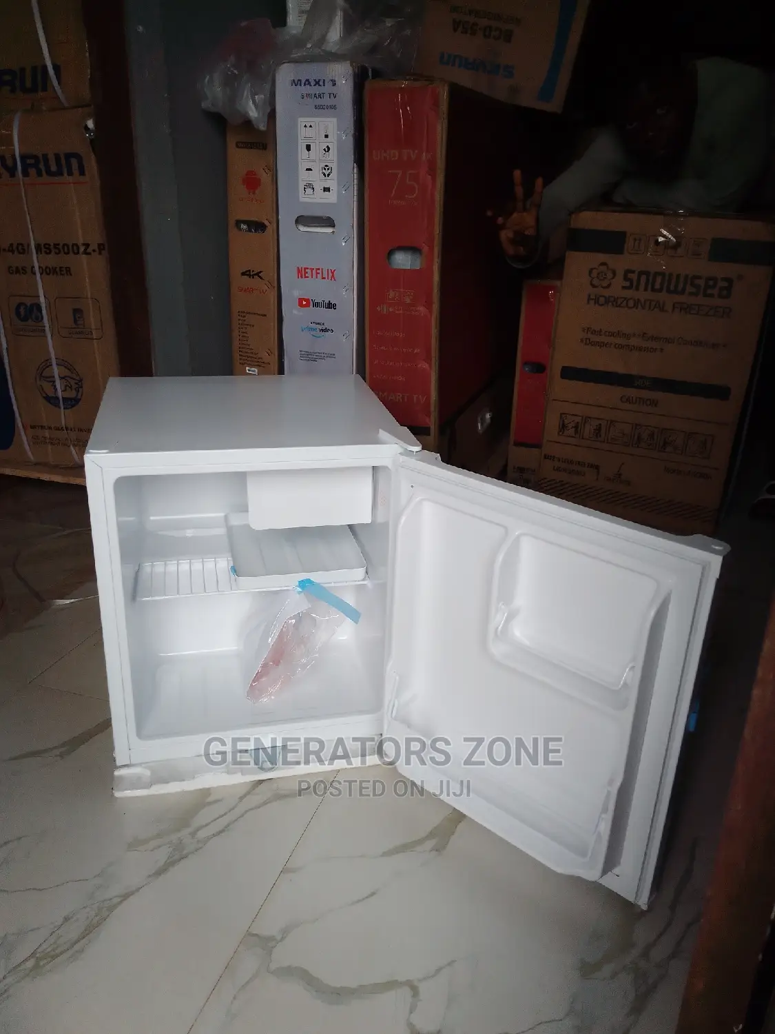 Quality 50l Skyrun Top Freezer Fridge Bed Side Refrigerator
